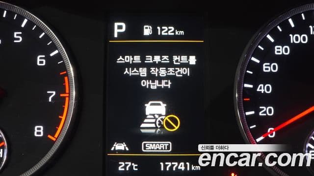 Kia K5 2022 — ფოტო 17/20