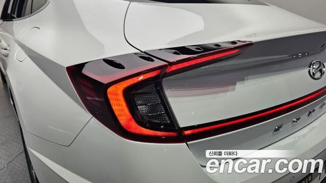 Hyundai Sonata Hybrid 2019 — ფოტო 20/30