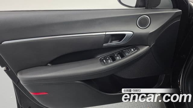 Hyundai Sonata Hybrid 2021 — Şəkil 9/30