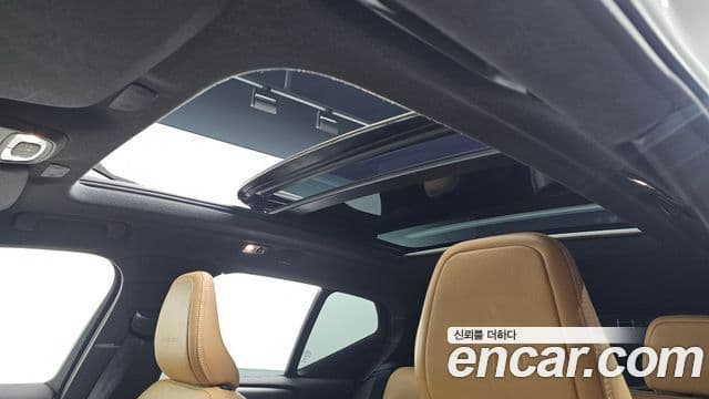 Volvo XC40 2020 — ფოტო 20/20