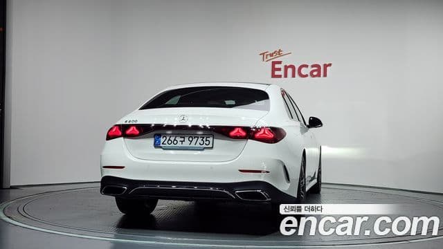 Mercedes-Benz E-Class 2025 — Фото 4/20