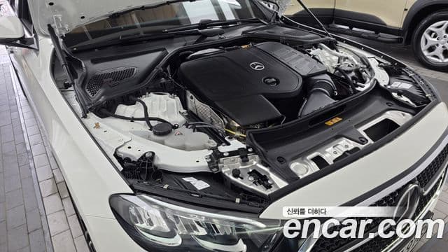 Mercedes-Benz E-Class 2025 — Фото 6/20