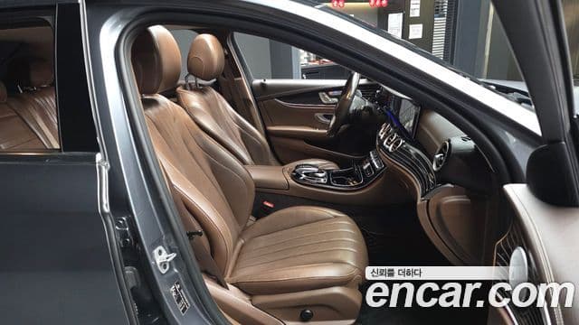 Mercedes-Benz E-Class 2020 — Şəkil 11/20