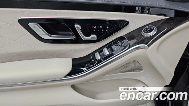 Mercedes-Benz S-Class 2021 — ფოტო 19/20