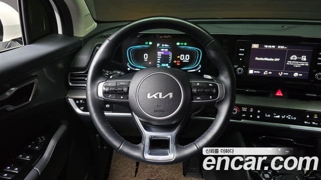 Kia Sportage 2024 — ფოტო 13/20