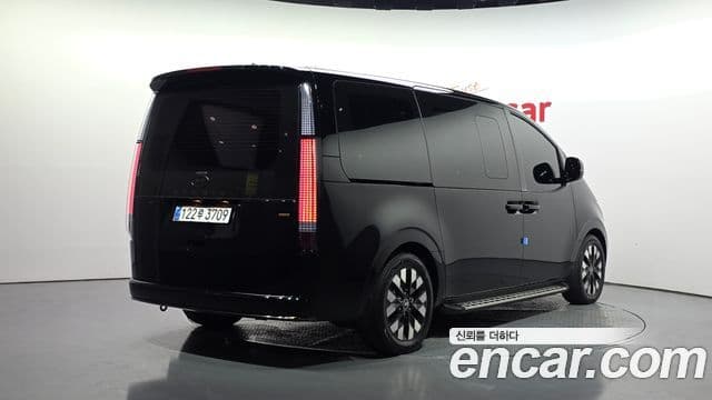 Hyundai Staria 2025 — ფოტო 2/20