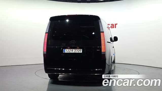 Hyundai Staria 2025 — ფოტო 4/20