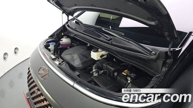Hyundai Staria 2025 — ფოტო 6/20