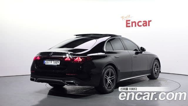 Mercedes-Benz E-Class 2025 — ფოტო 2/20