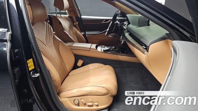 Genesis G80 2022 — Photo 13/30