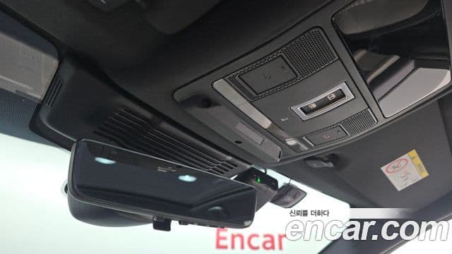 Land Rover Discovery Sport 2025 — ფოტო 19/20