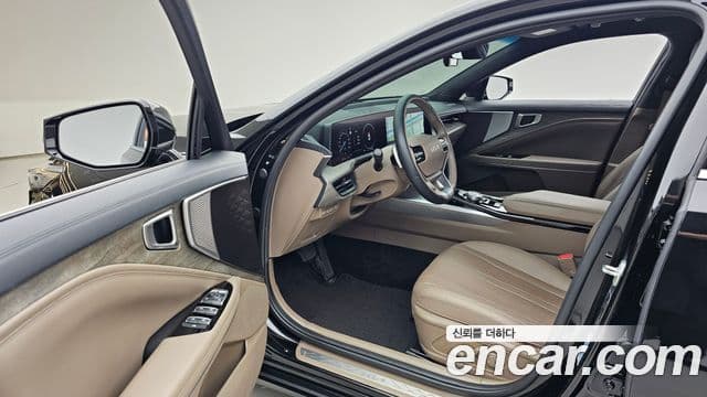 Kia K8 2022 — Şəkil 10/20