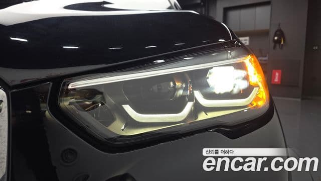 BMW X5 2019 — Photo 21/33