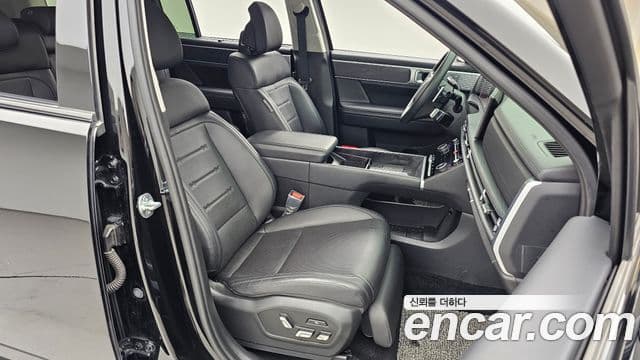 Hyundai Santa Fe 2023 — Şəkil 11/20
