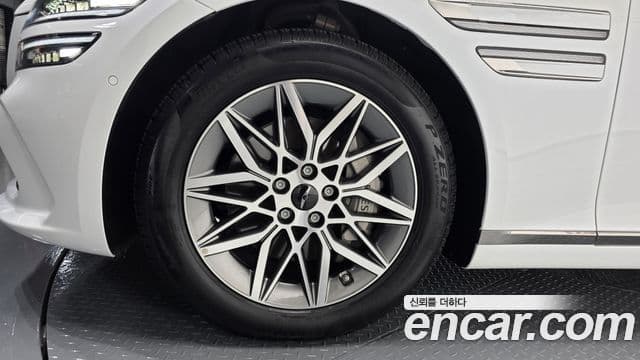 Genesis Electrified G80 2025 — ფოტო 5/20