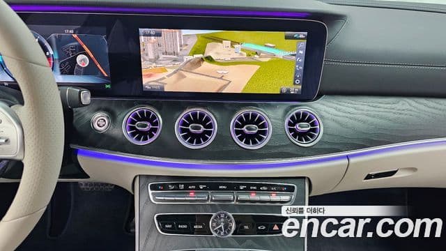Mercedes-Benz E-Class 2020 — ფოტო 12/20