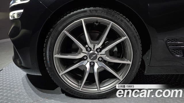 Genesis G70 2022 — Photo 14/20