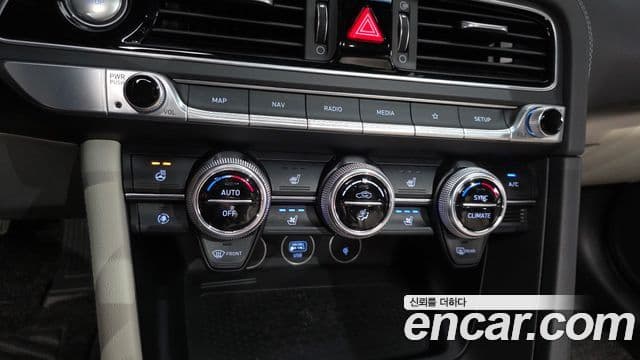 Genesis G70 2022 — Photo 3/20