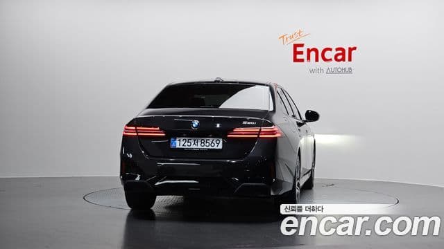 BMW 5 Series 2025 — Şəkil 4/20