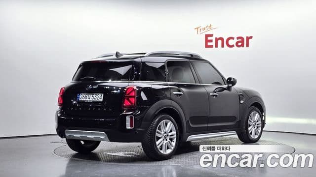 Mini Cooper Countryman 2023 — Фото 2/20