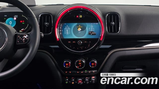 Mini Cooper Countryman 2023 — Фото 15/20