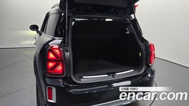 Mini Cooper Countryman 2023 — Photo 18/31
