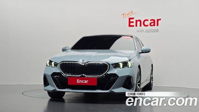 BMW 5 Series 2025 — ფოტო 3/20
