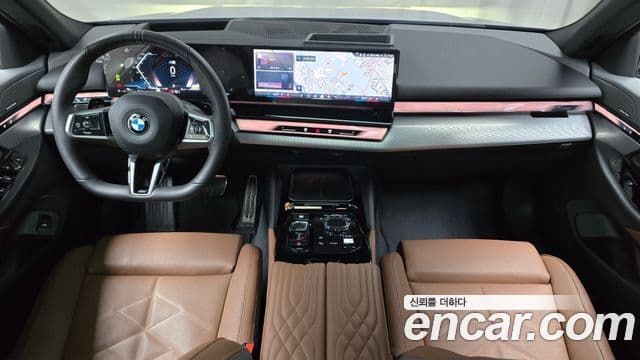 BMW 5 Series 2025 — ფოტო 7/20