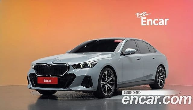 BMW 5 Series 2025 — ფოტო 1/20
