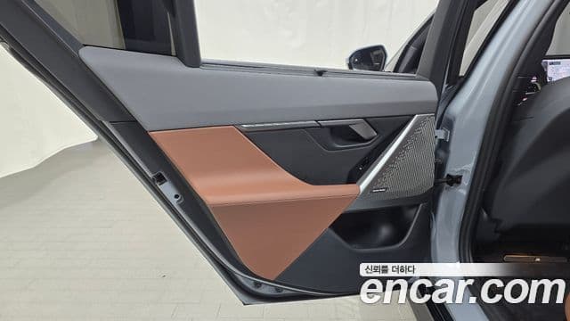 BMW 5 Series 2025 — Photo 4/32