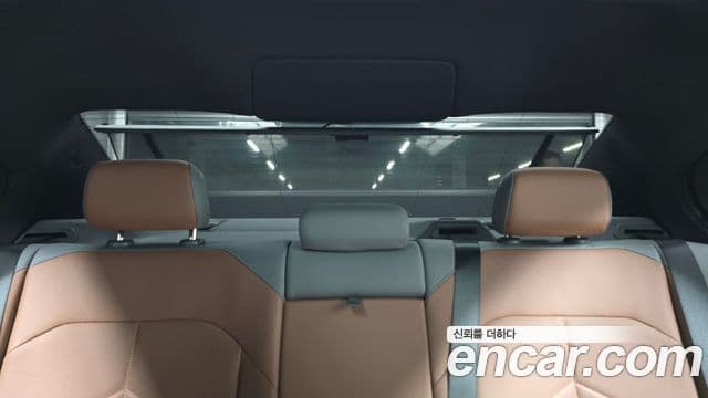 BMW 5 Series 2025 — Photo 21/32