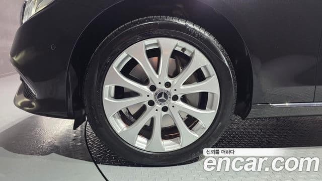 Mercedes-Benz E-Class 2018 — Şəkil 4/20