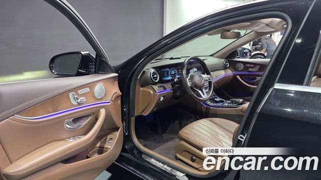 Mercedes-Benz E-Class 2018 — Şəkil 9/20