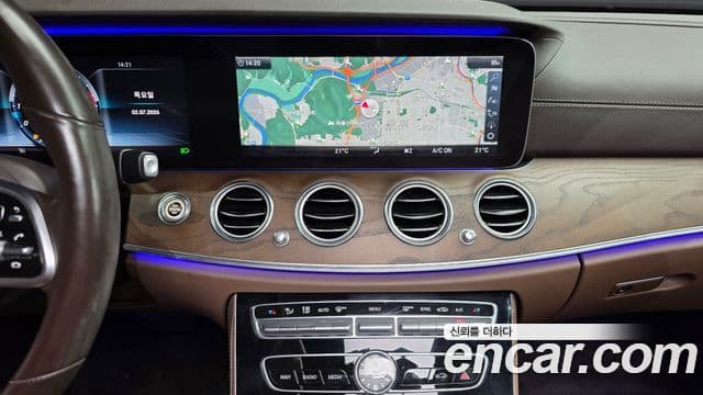Mercedes-Benz E-Class 2018 — ფოტო 22/32