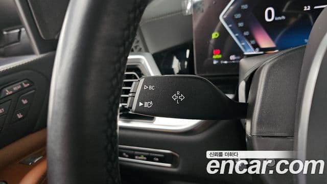 BMW X7 2023 — Photo 22/39