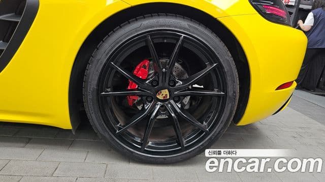 Porsche 718 Boxster 2019 — Photo 13/34