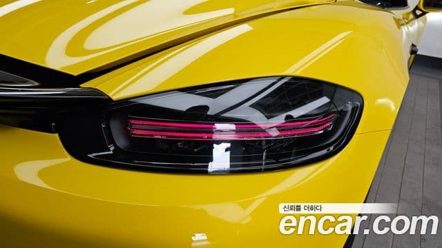 Porsche 718 Boxster 2019 — Photo 2/34