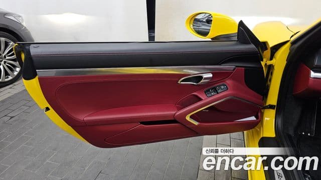 Porsche 718 Boxster 2019 — Photo 26/34