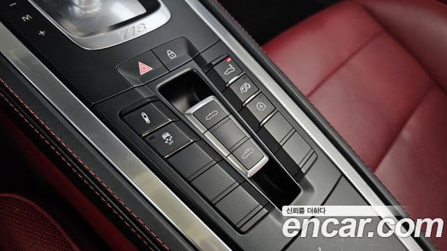 Porsche 718 Boxster 2019 — Photo 29/34