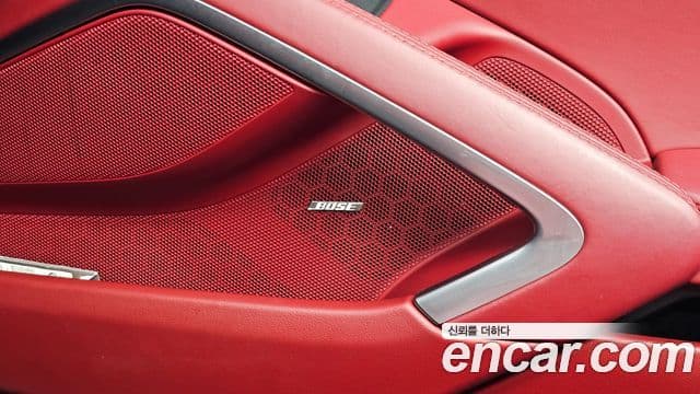 Porsche 718 Boxster 2019 — Photo 10/34