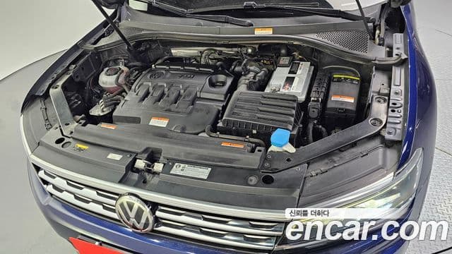 Volkswagen Tiguan 2018 — Şəkil 6/20