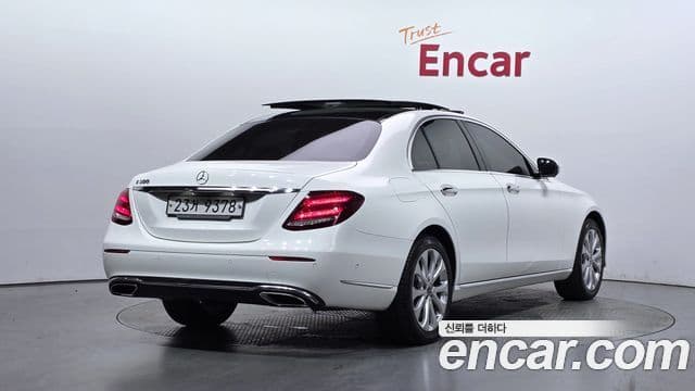 Mercedes-Benz E-Class 2019 — Şəkil 2/20