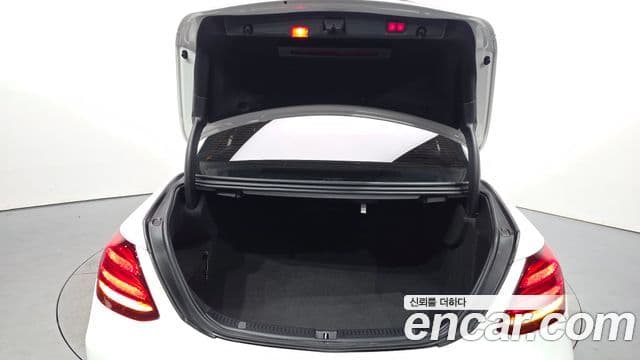 Mercedes-Benz E-Class 2019 — Şəkil 17/20