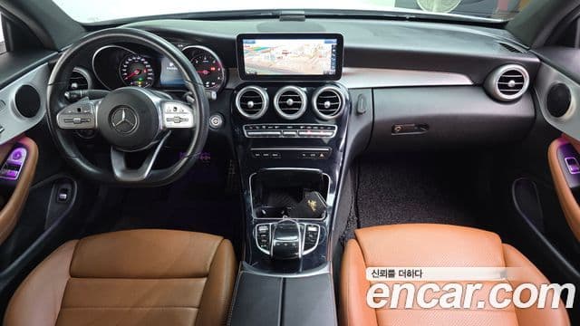 Mercedes-Benz C-Class 2019 — ფოტო 7/20