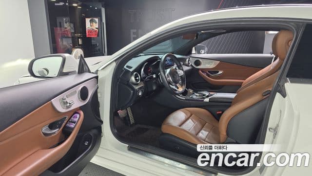 Mercedes-Benz C-Class 2019 — ფოტო 10/20