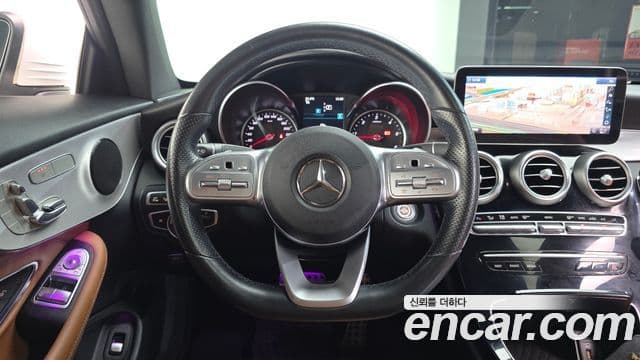 Mercedes-Benz C-Class 2019 — ფოტო 13/20
