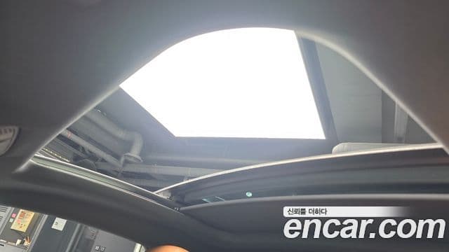 Mercedes-Benz C-Class 2019 — ფოტო 16/20