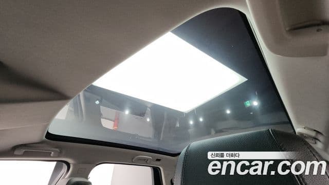 Land Rover Discovery Sport 2020 — Photo 22/33