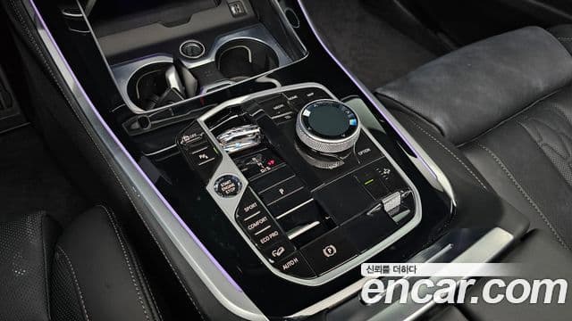 BMW X5 2025 — ფოტო 8/20