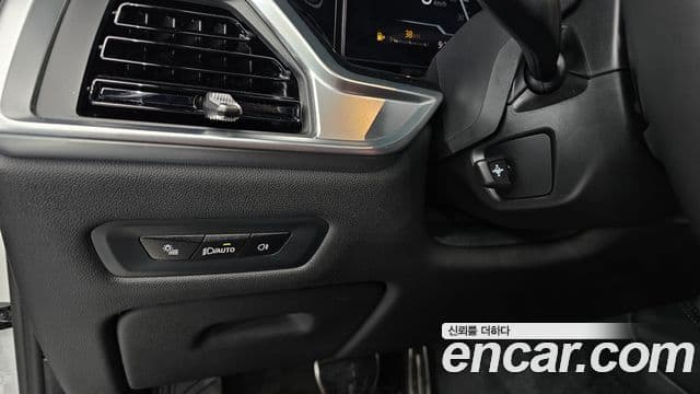 BMW X5 2025 — ფოტო 15/20